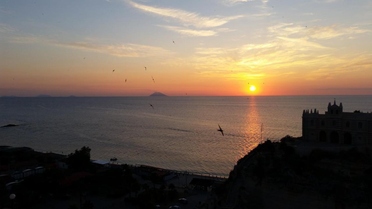 Bluemind Aparthotel Tropea Exterior foto
